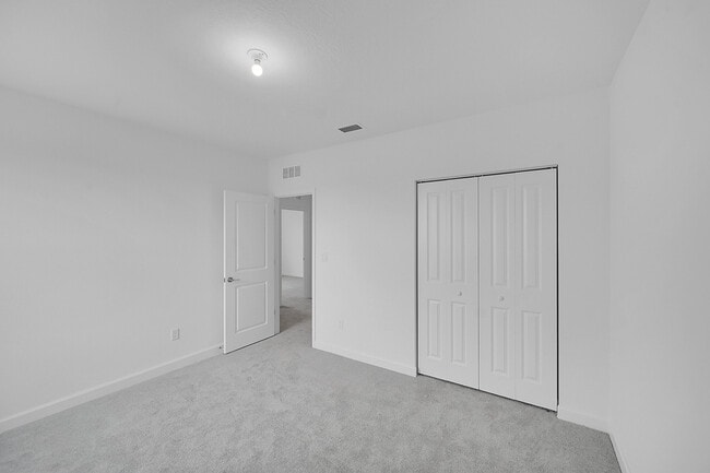 Building Photo - 6433 Cedar Pl