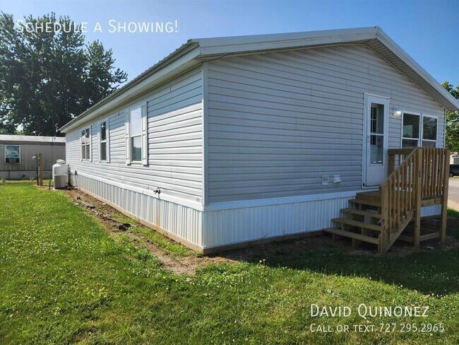Building Photo - 4614 E Old Trail Rd