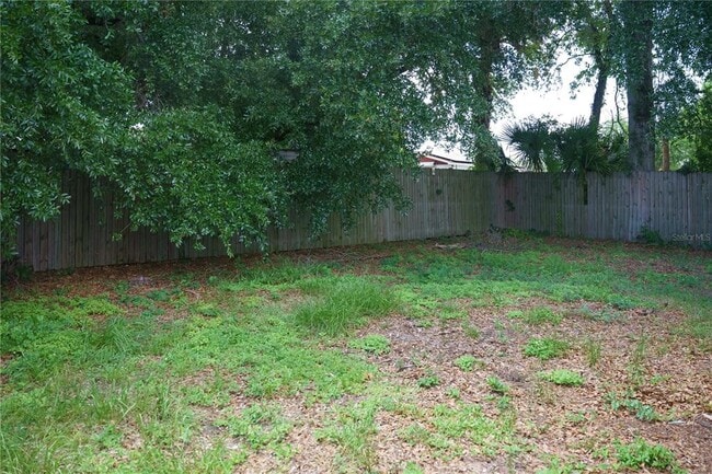 Building Photo - 2804 N 33rd St