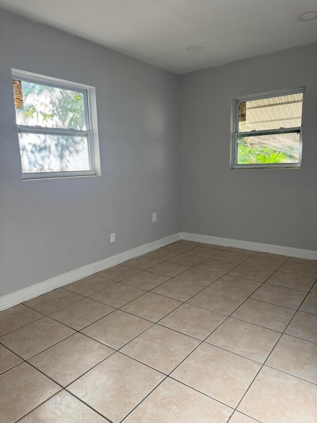 Building Photo - 1507 Coronado Ave