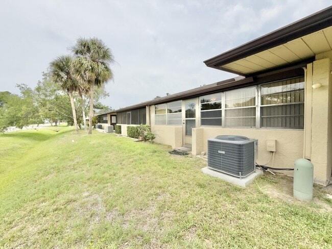 Building Photo - 1509 12th Ct SE