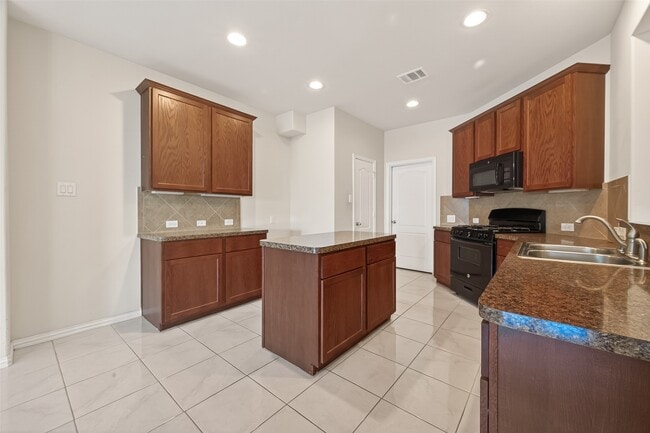 Building Photo - 5116 Dartmoor Ridge Trail