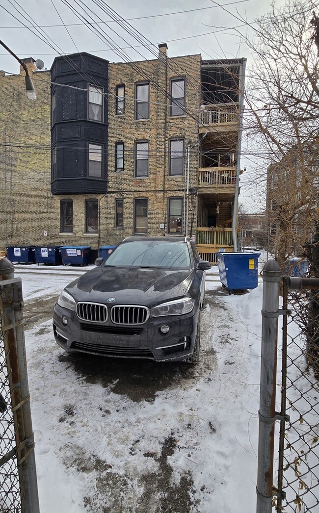 Building Photo - 1401 W Warner Ave