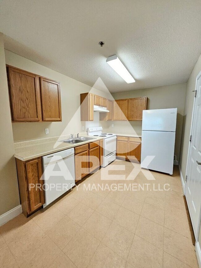 Building Photo - AVALON APARTMENT HOMES---2BD - 1BA Apartme...