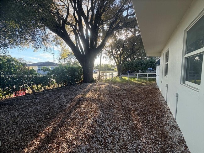 Building Photo - 301 NW 12th Ave