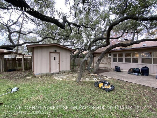 Building Photo - 19702 Encino Brook St