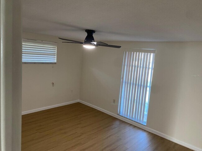 Building Photo - 7611 Summertree Ln