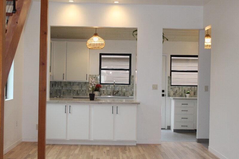 Building Photo - 520 10th St