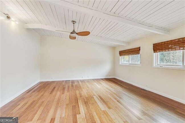 Building Photo - 3121 Lynnray Dr