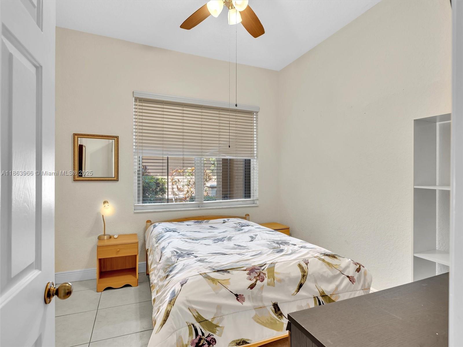 Building Photo - 3844 SW 53rd St