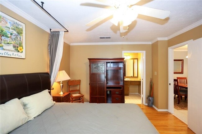Building Photo - 402 Olde Mill Ln