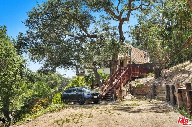 Building Photo - 22013 Alta Dr