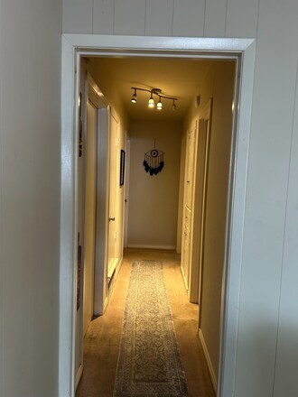 Building Photo - Walk to Campus from This Spacious 3BR/2BA Home