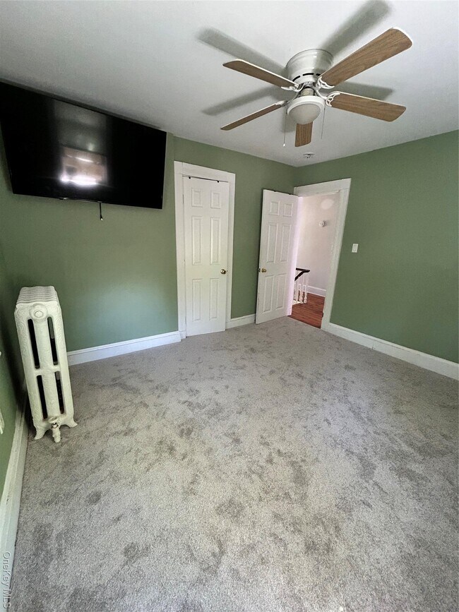 Building Photo - 24 Arnold Ave