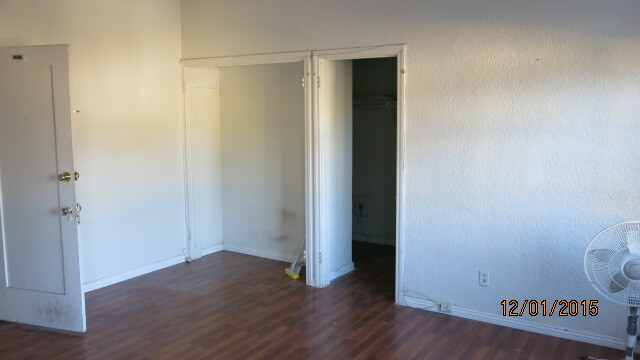 Building Photo - 606 Occidental N Blvd