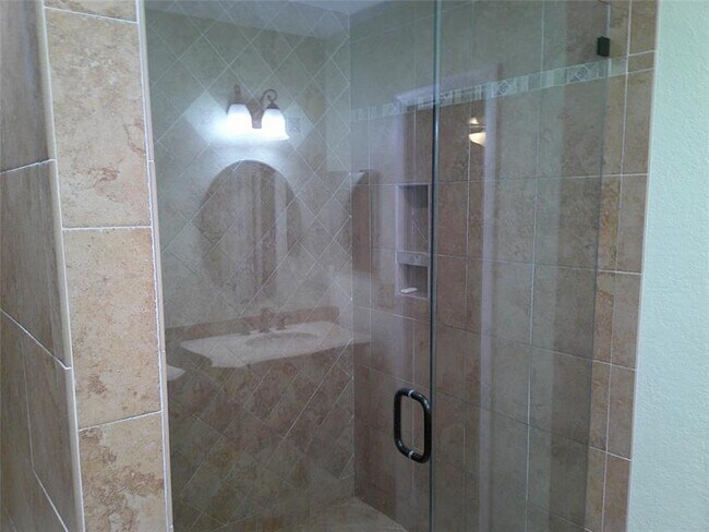Building Photo - 4291 Coral Springs Dr