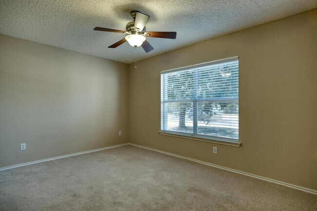 Building Photo - 3205 Settlement Dr