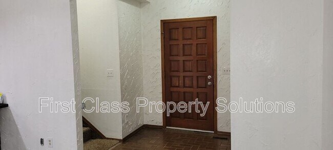 Building Photo - 7407 Kings Manor Ct
