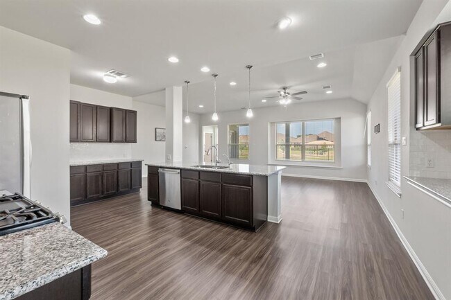 Building Photo - 1720 Navajo Song Ln