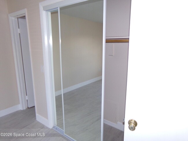 Building Photo - 241 San Juan Cir