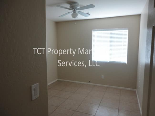 Building Photo - Quaint 3 bed/2 bath in Sarival-Paseo