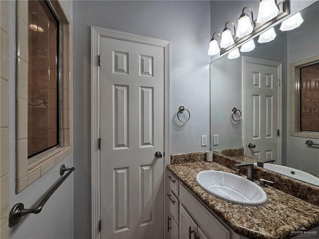 Building Photo - 28 Quail Ave