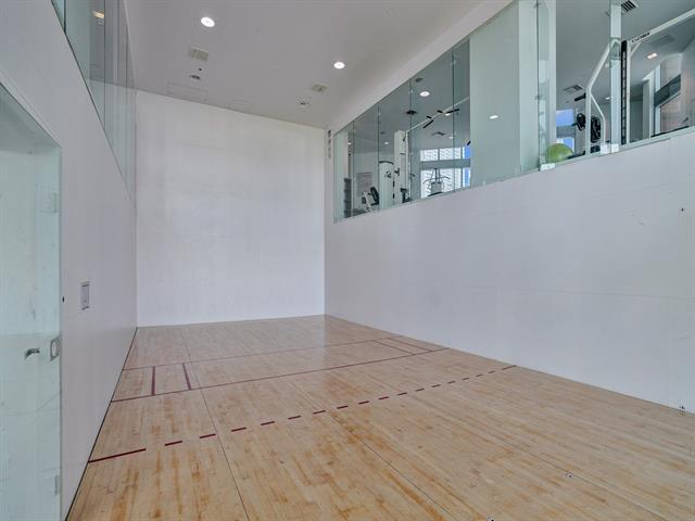 Building Photo - 350 S Miami Ave