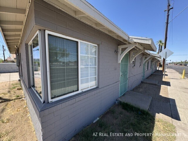 Building Photo - 1036 N 16th St