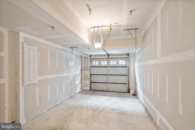 Building Photo - 43361 Radford Divide Ter