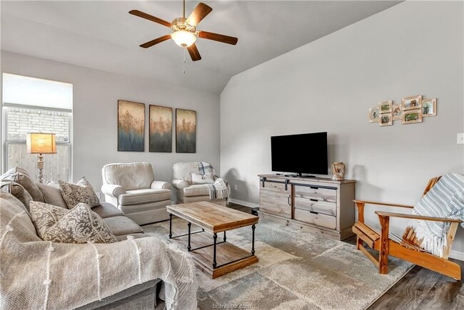 Building Photo - 3863 Still Creek Loop