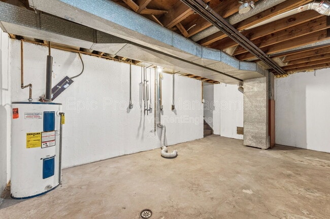 Building Photo - 1016 Montie Rd