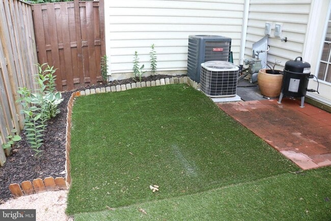 Building Photo - 8316 Dockray Ct