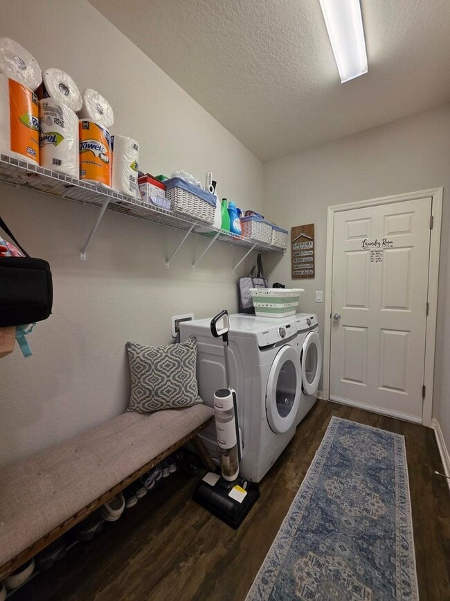 Building Photo - GORGEOUS 4-Bedroom, 3-Bathroom Pool Home, ...