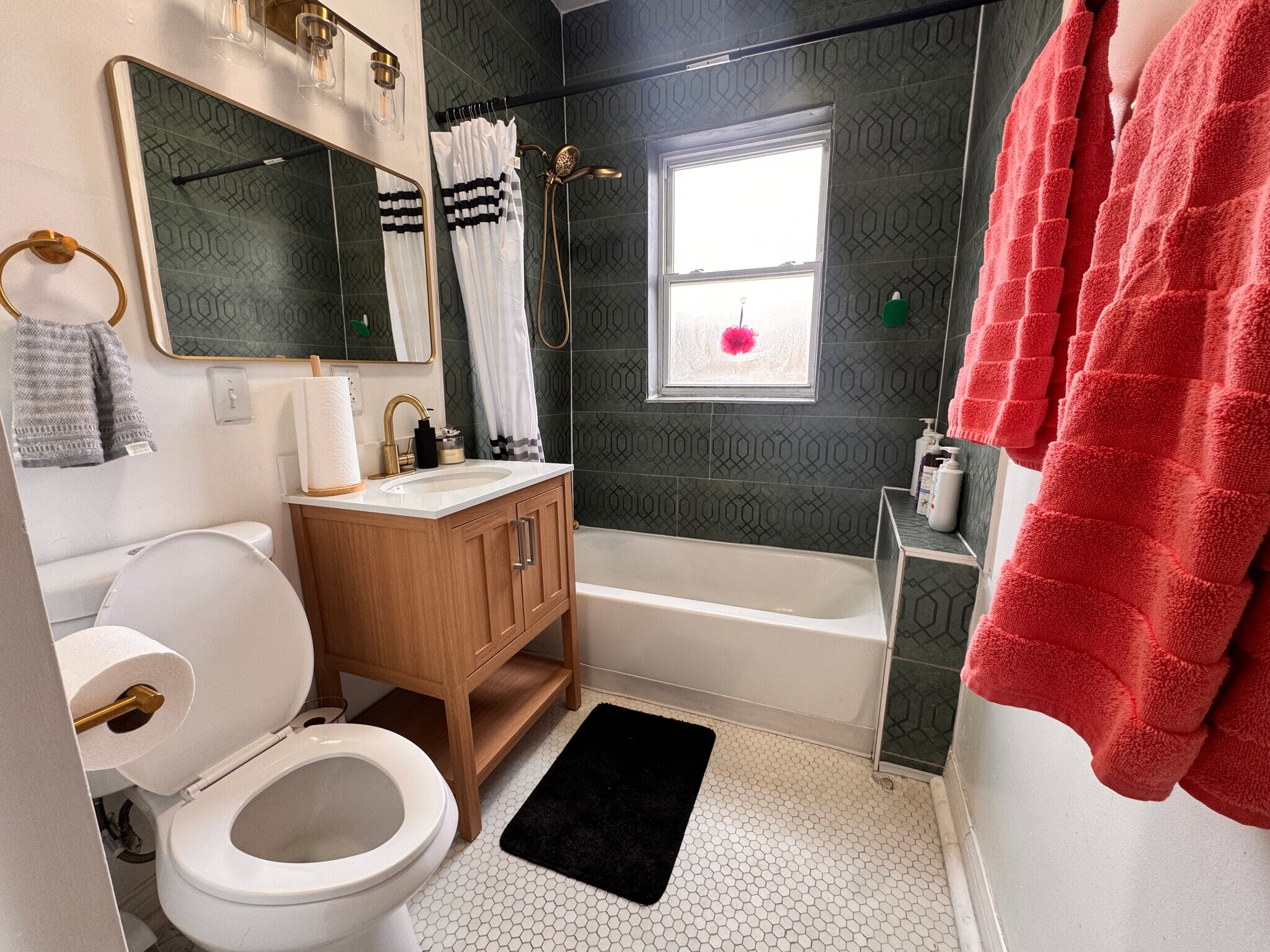 Building Photo - 2833 W 66th St