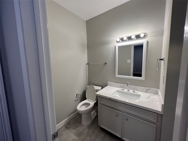 Building Photo - 1516 Park St