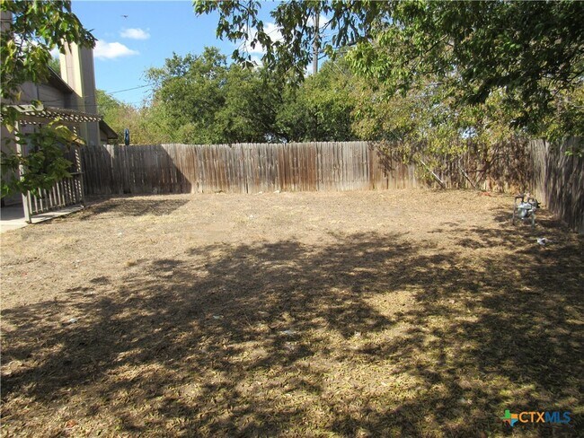 Building Photo - 1207 Westway Cir