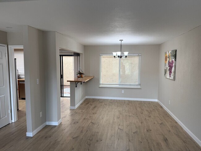 Building Photo - Updated 3 Bedroom 2.5 Bath 2 Story Condo Fairfield *Star Rentals