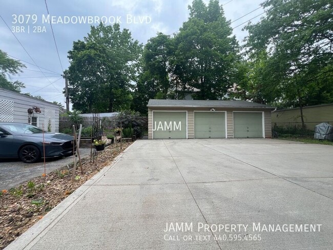 Building Photo - 3079 Meadowbrook Blvd