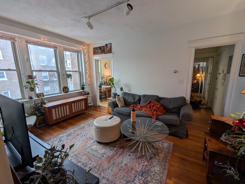 Building Photo - 1625 Commonwealth Ave