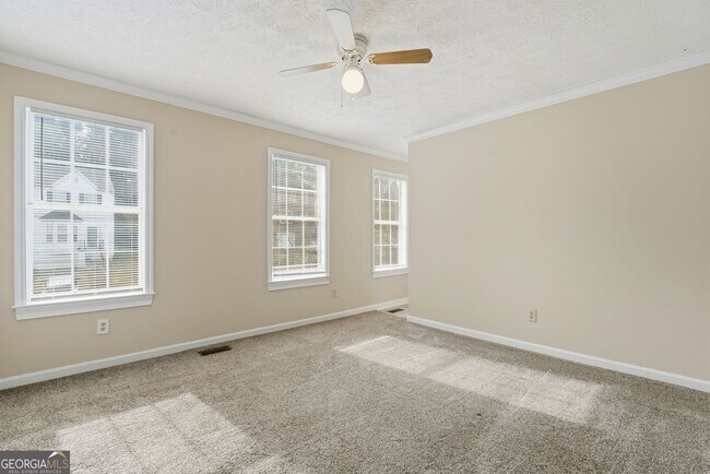 Building Photo - 1015 Plantation Way