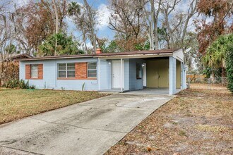 Building Photo - Beautifully Refreshed 3-Bedroom Home – Modern Kitchen & Spacious Interior