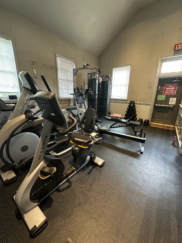 Building Photo - 1718 W Abingdon Dr