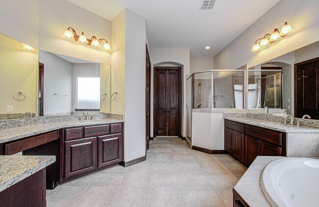 Building Photo - 5711 Avon Landing Ln