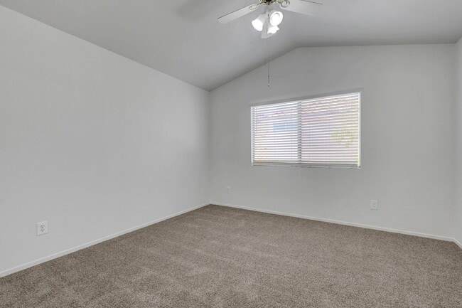 Building Photo - 193 Chadwell Ct