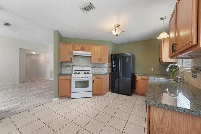 Building Photo - 26893 Palace Pines Dr