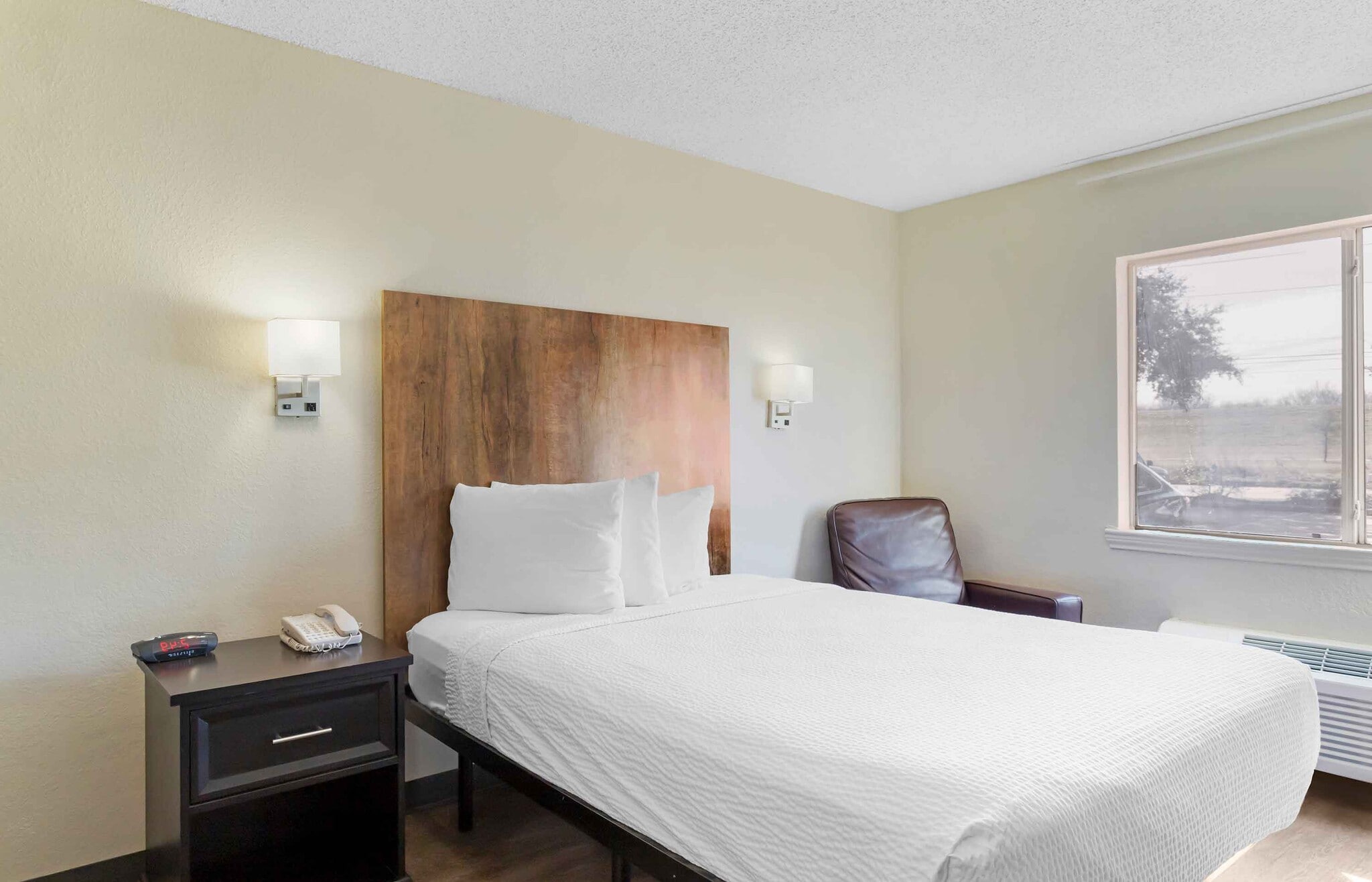 Building Photo - Furnished Studio-Houston - Katy Freeway - Energy Corridor