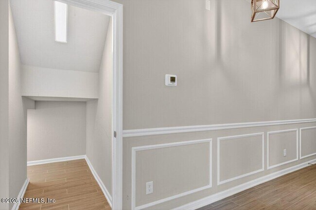 Building Photo - 21 Yardley Ct