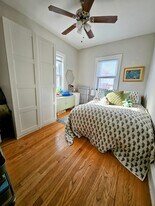 Building Photo - 1013 E Center St