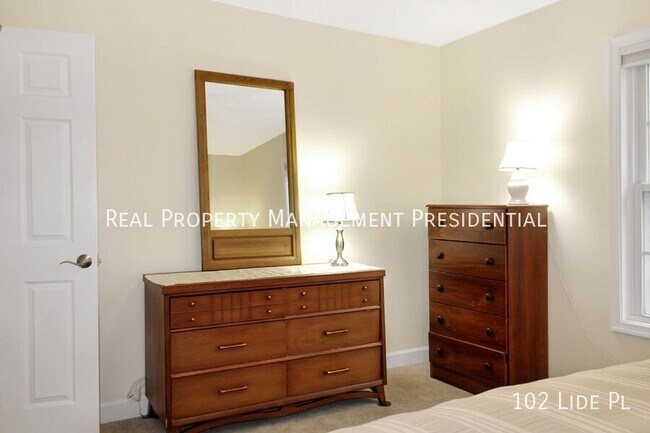 Building Photo - 102 Lide Pl
