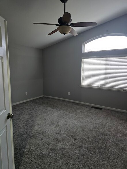 Building Photo - 1176 Junction Dr